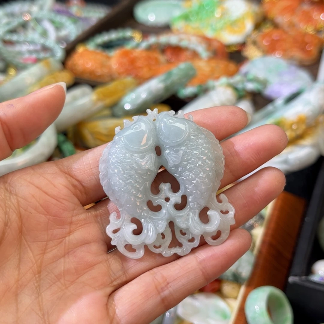 翡翠颈饰未镶嵌待编款