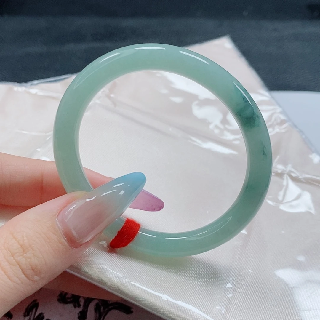 【闪购商品】未镶嵌手镯（贵妃镯）翡翠487号