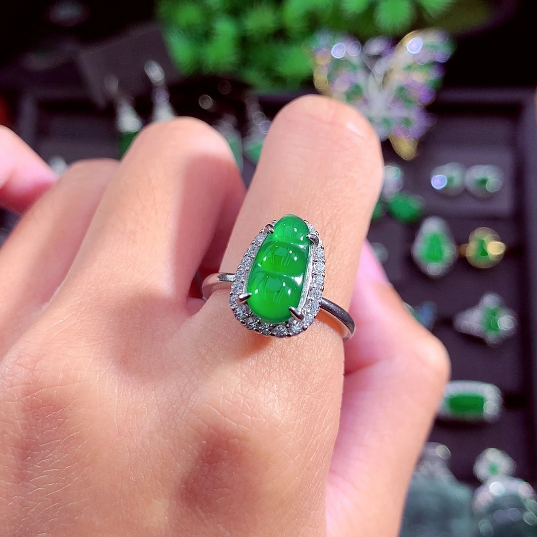 颈饰未镶嵌翡翠天然