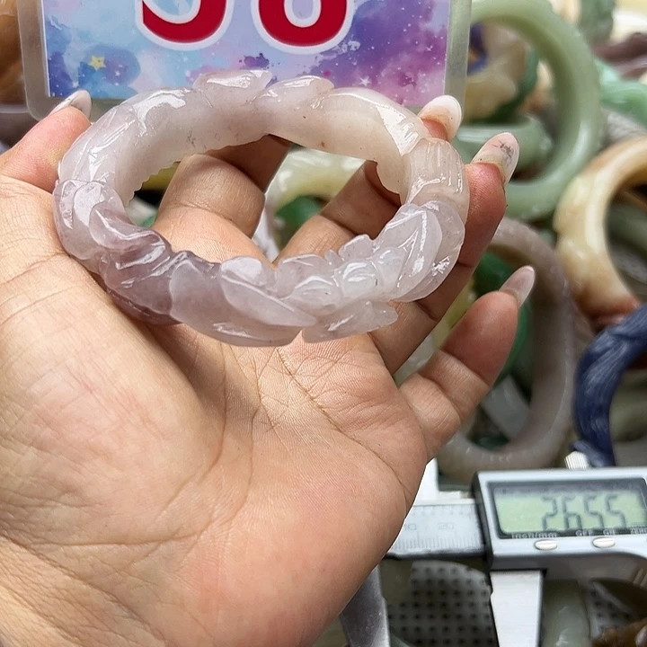 未镶嵌手镯石英岩玉