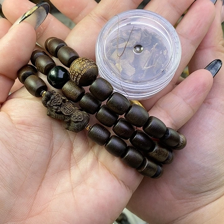 沉香沉香碎屑晨*越南芽庄白棋楠0.8设计款