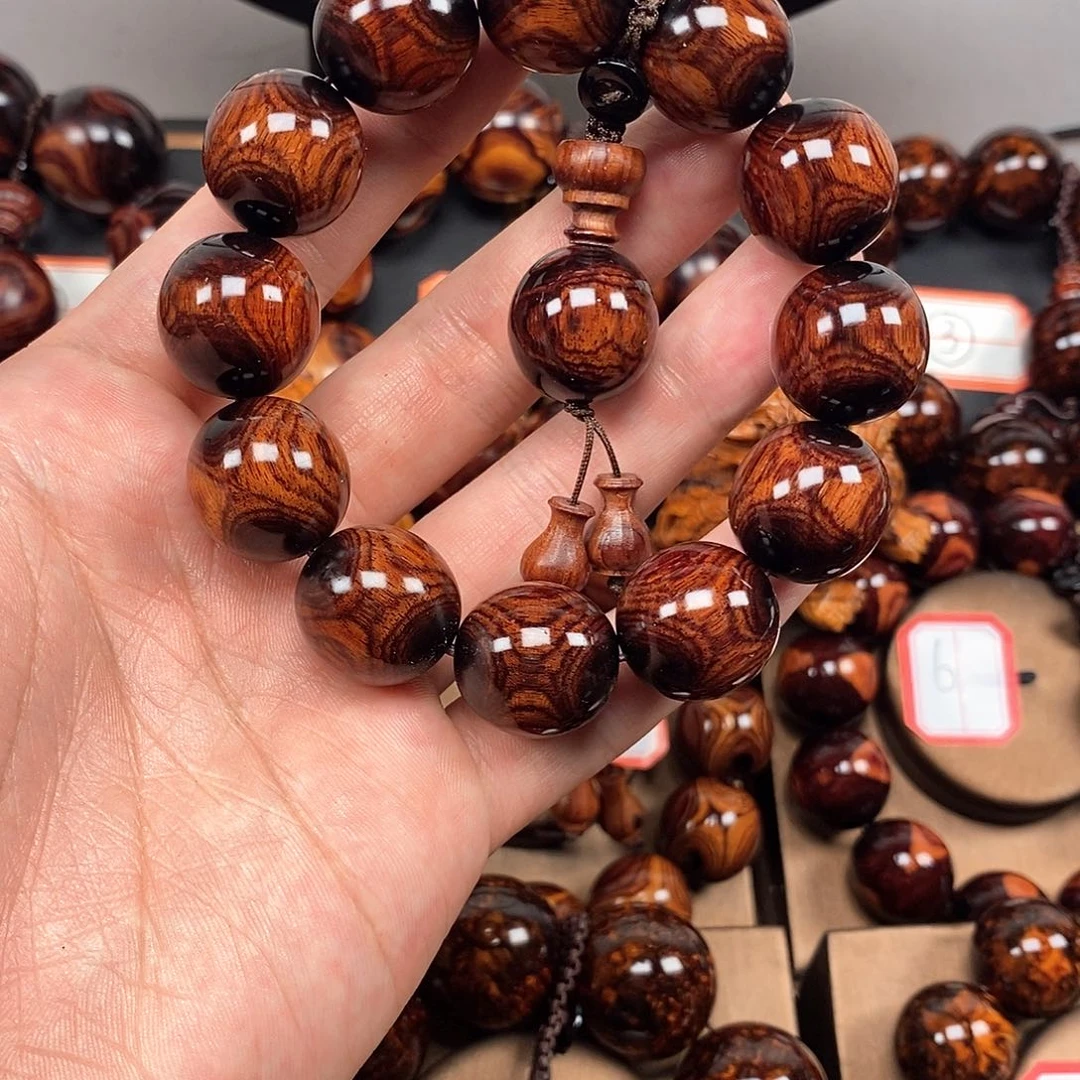 花梨木类李*文2.0对眼鬼脸