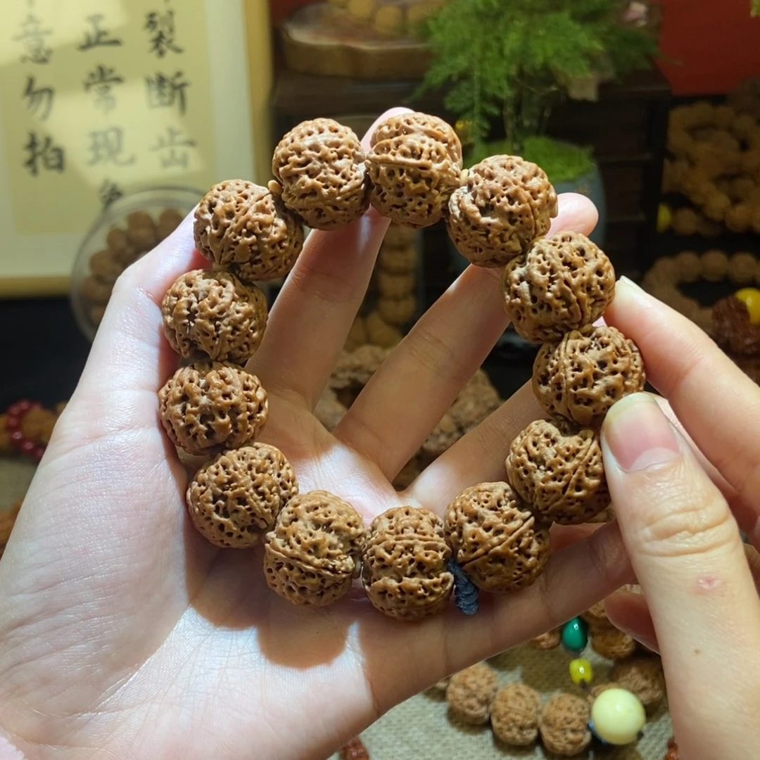 金刚菩提吊坠C**?235原籽