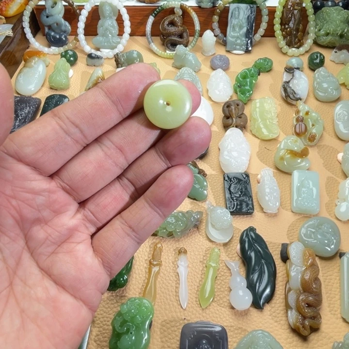 和田玉颈饰未镶嵌定制款