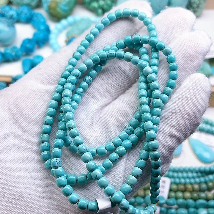 绿松石配饰未镶嵌