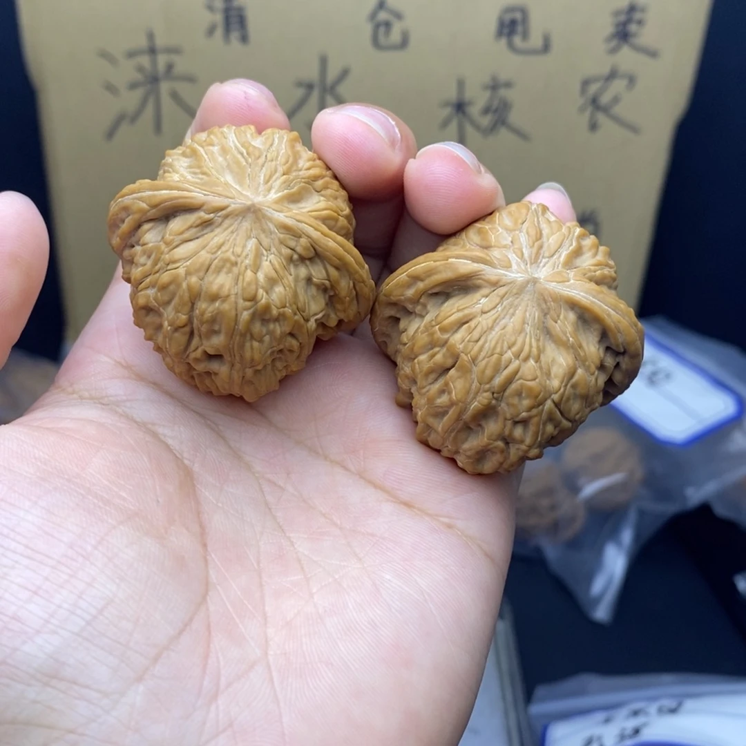 文玩核桃吊坠磨盘