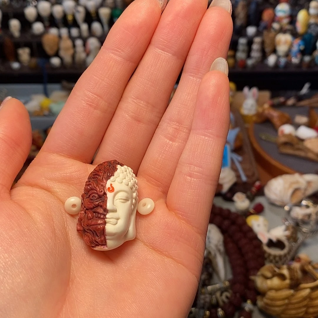 舒***娃菩提籽类配饰三通，扩1.5