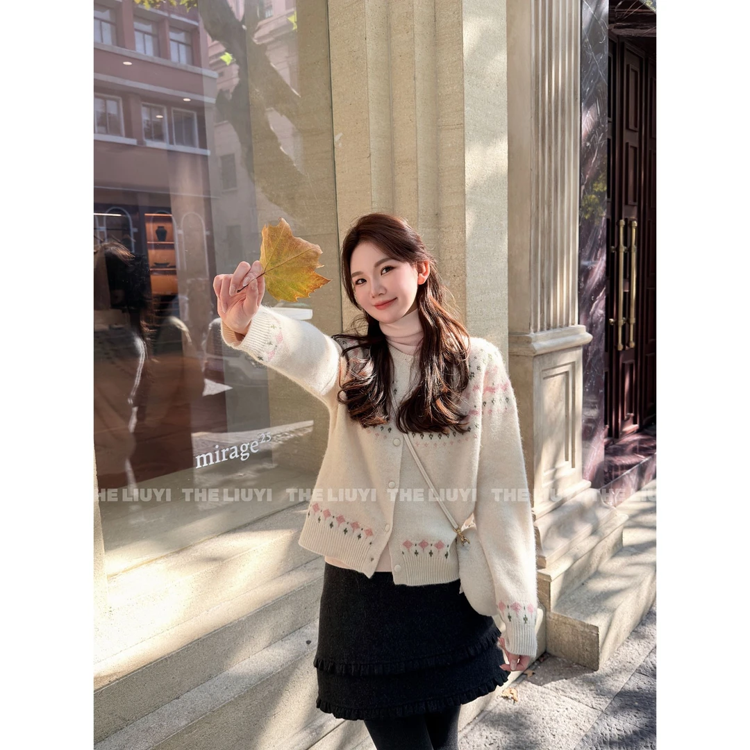 【LIUYI】韩系温柔风撞色提花软糯毛衣开衫511238