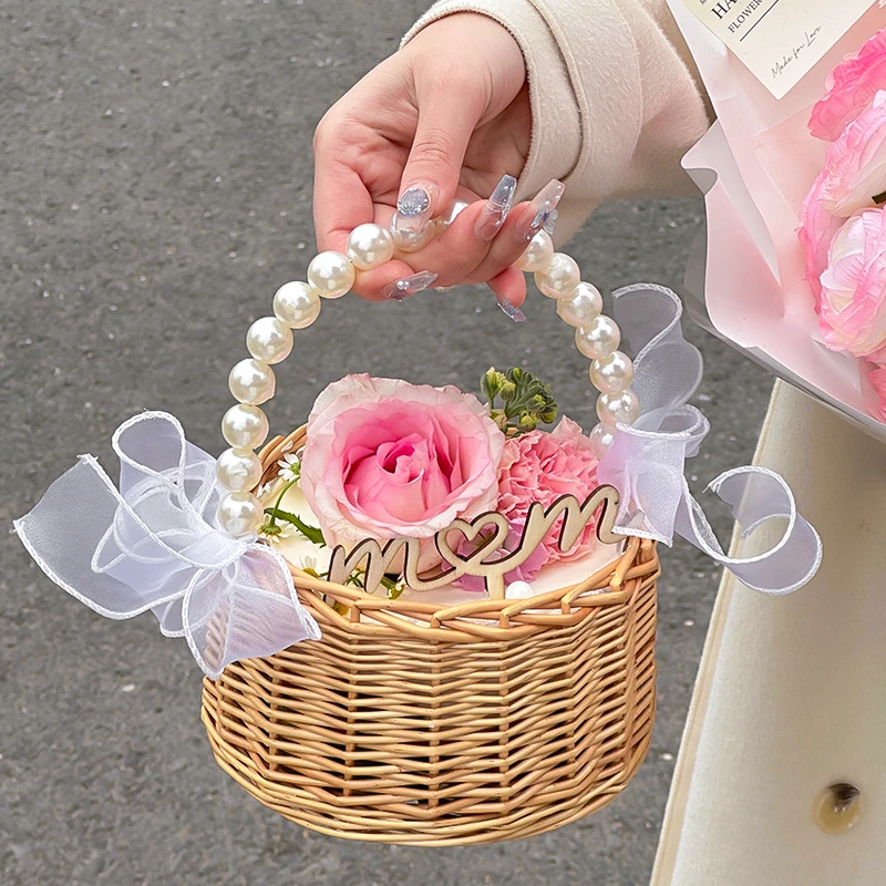 2025母亲节蛋糕装饰品摆件蝴蝶结鲜花篮子藤编竹篮手提珍珠篮子