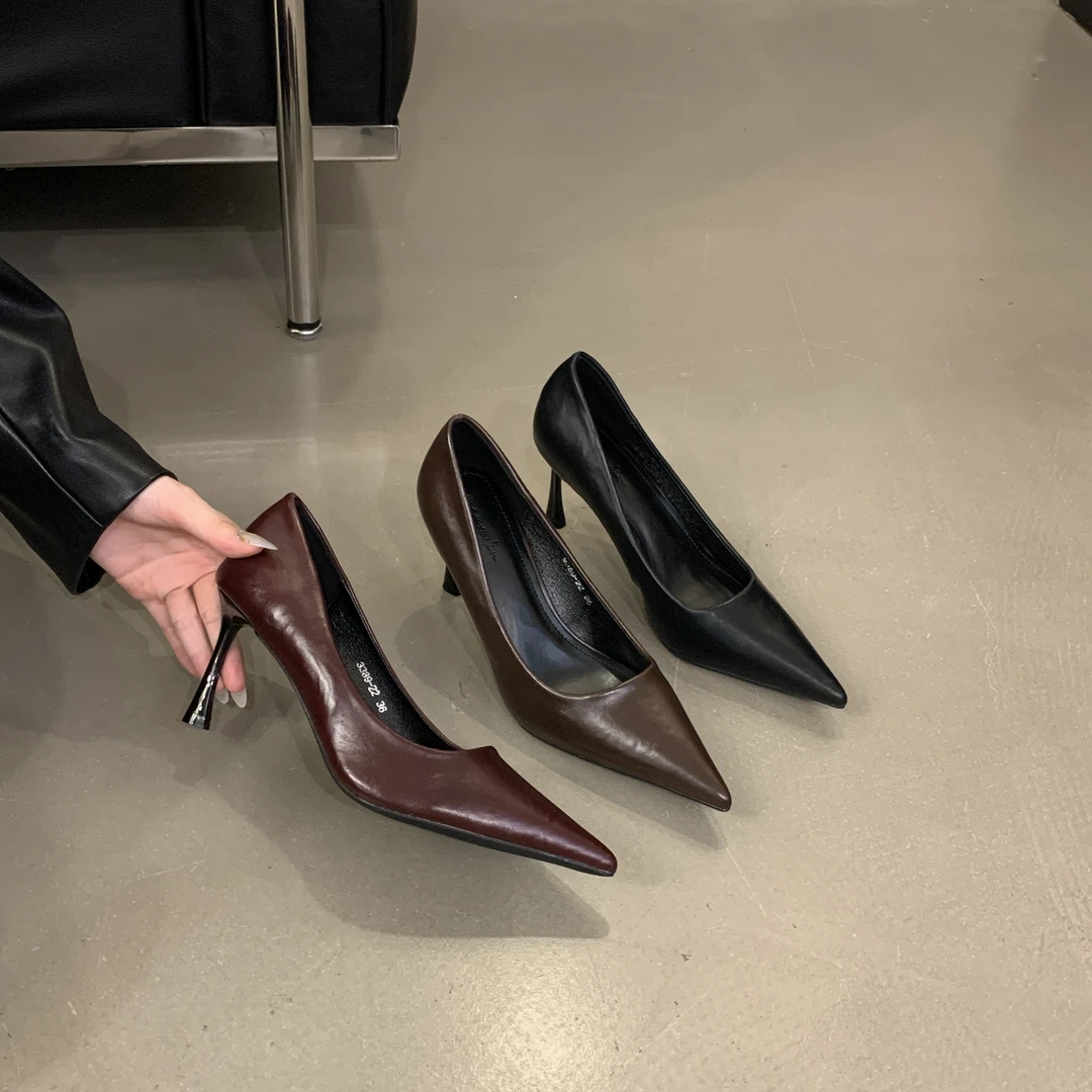 法式高跟鞋女细跟2025年春秋新款气质名媛尖头单鞋黑色职业工作鞋