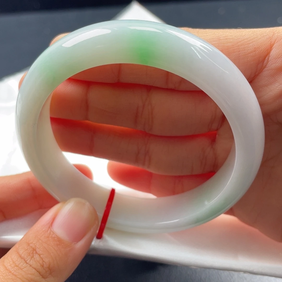 翡翠未镶嵌手镯58.9正圈