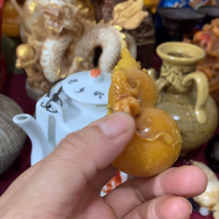 石材摆件等各种工具进行加工
