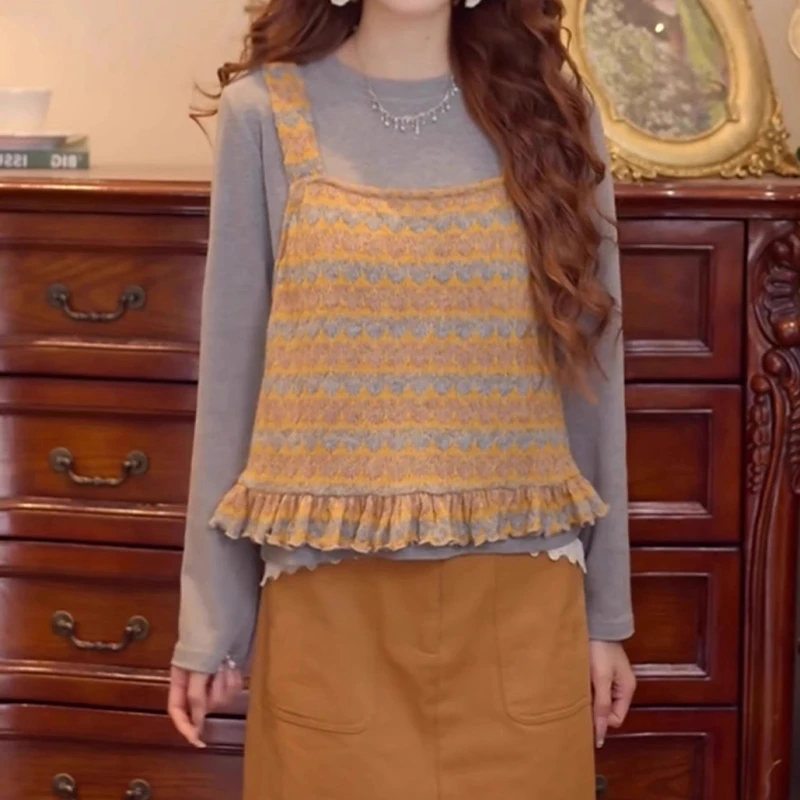 2025年秋季新款法式复古气质女装休闲风圆领长袖针织衫背心两件套