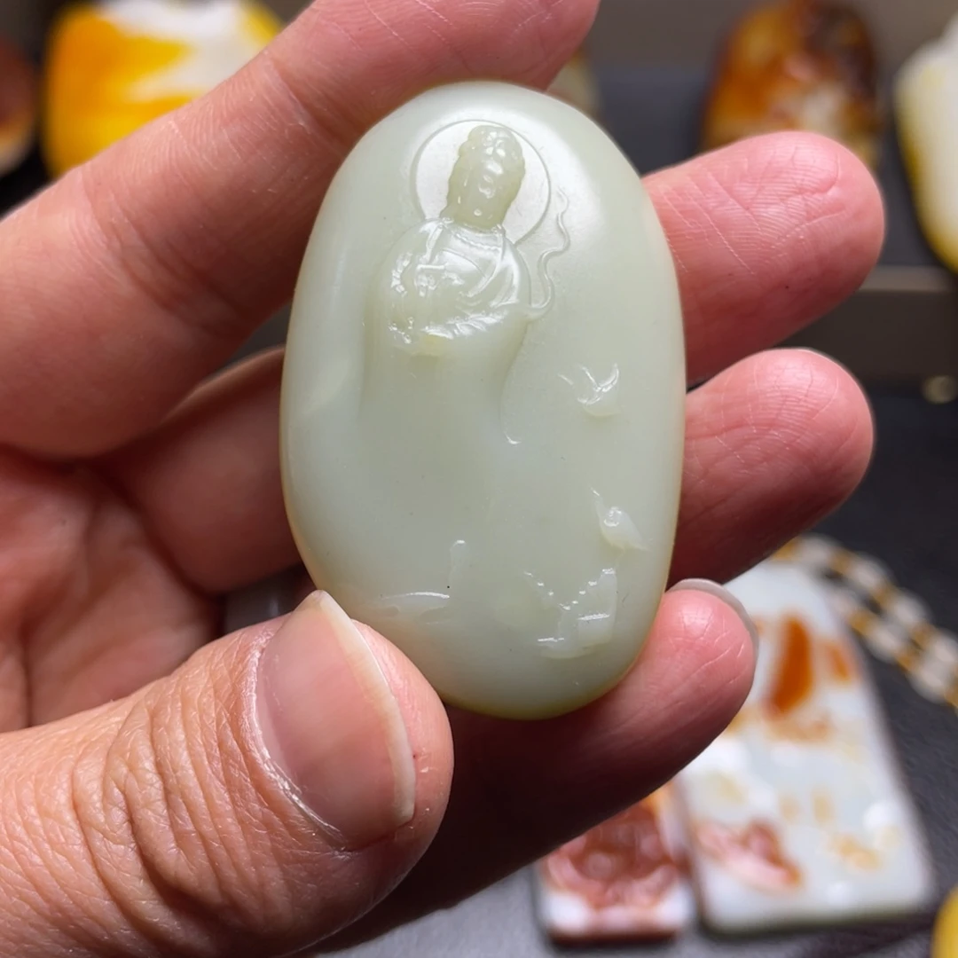 和田玉未镶嵌颈饰