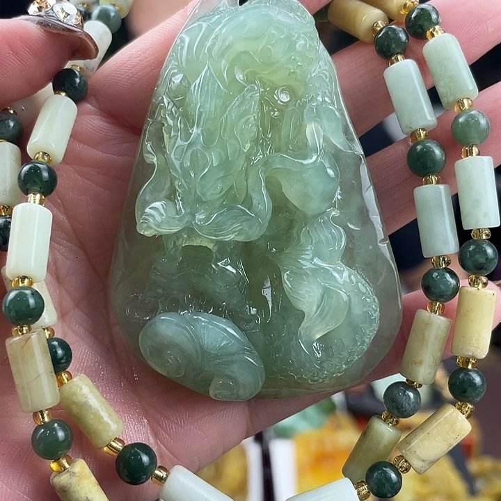 蛇纹石玉未镶嵌颈饰