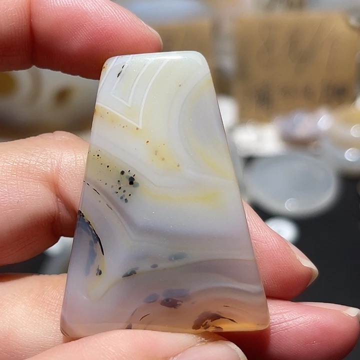 玛瑙/玉髓颈饰未镶嵌