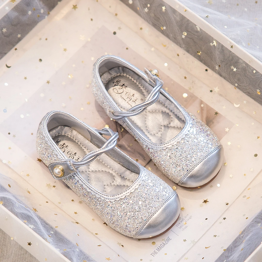 女童公主鞋2025新款小香风时尚软底洋气小皮鞋小女孩单鞋演出鞋子