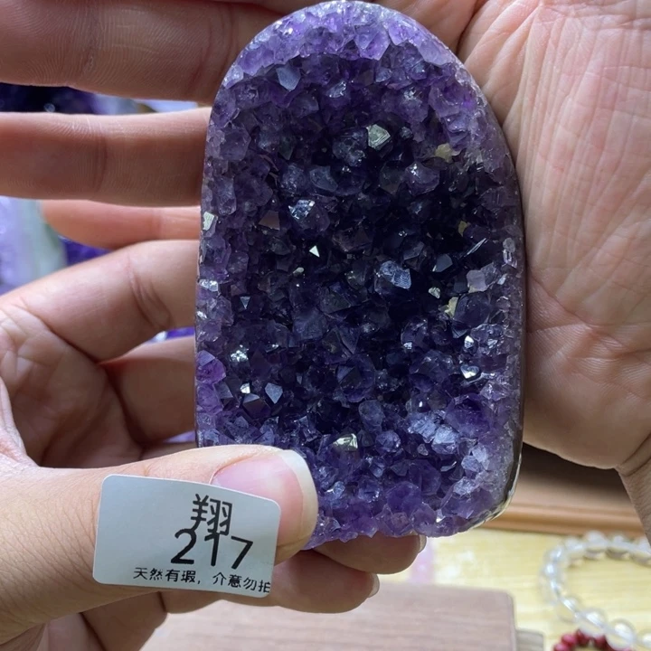 未镶嵌水晶大型摆件（非配饰）