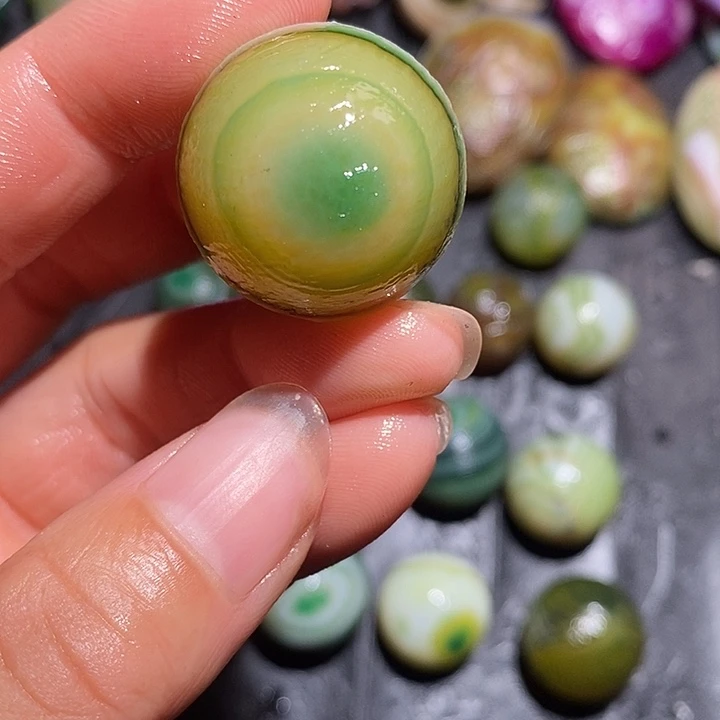 赶***人玛瑙/玉髓颈饰合金
