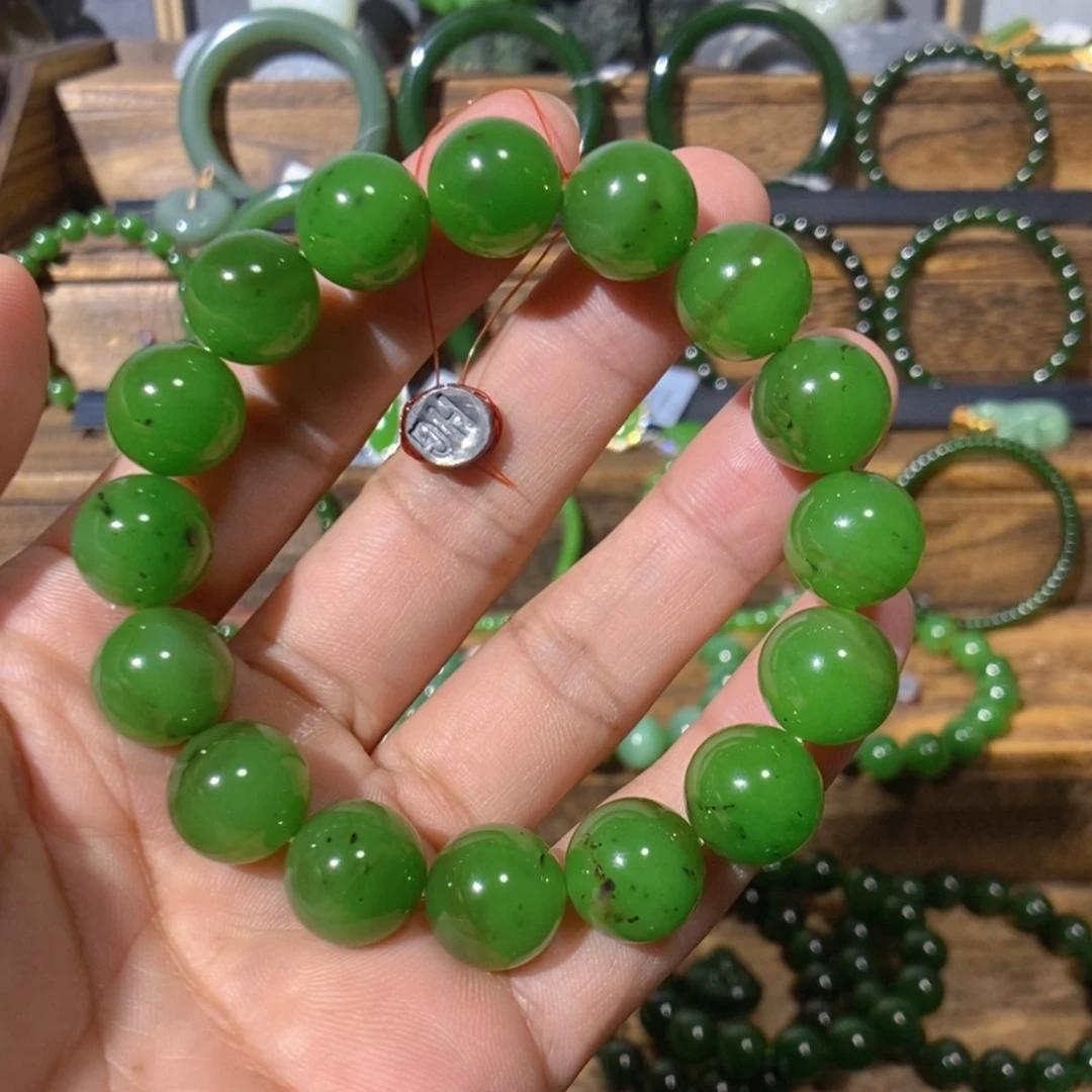 【闪购商品】吊坠(不含链)未镶嵌和田玉乌兰乌德苹果绿手串 13