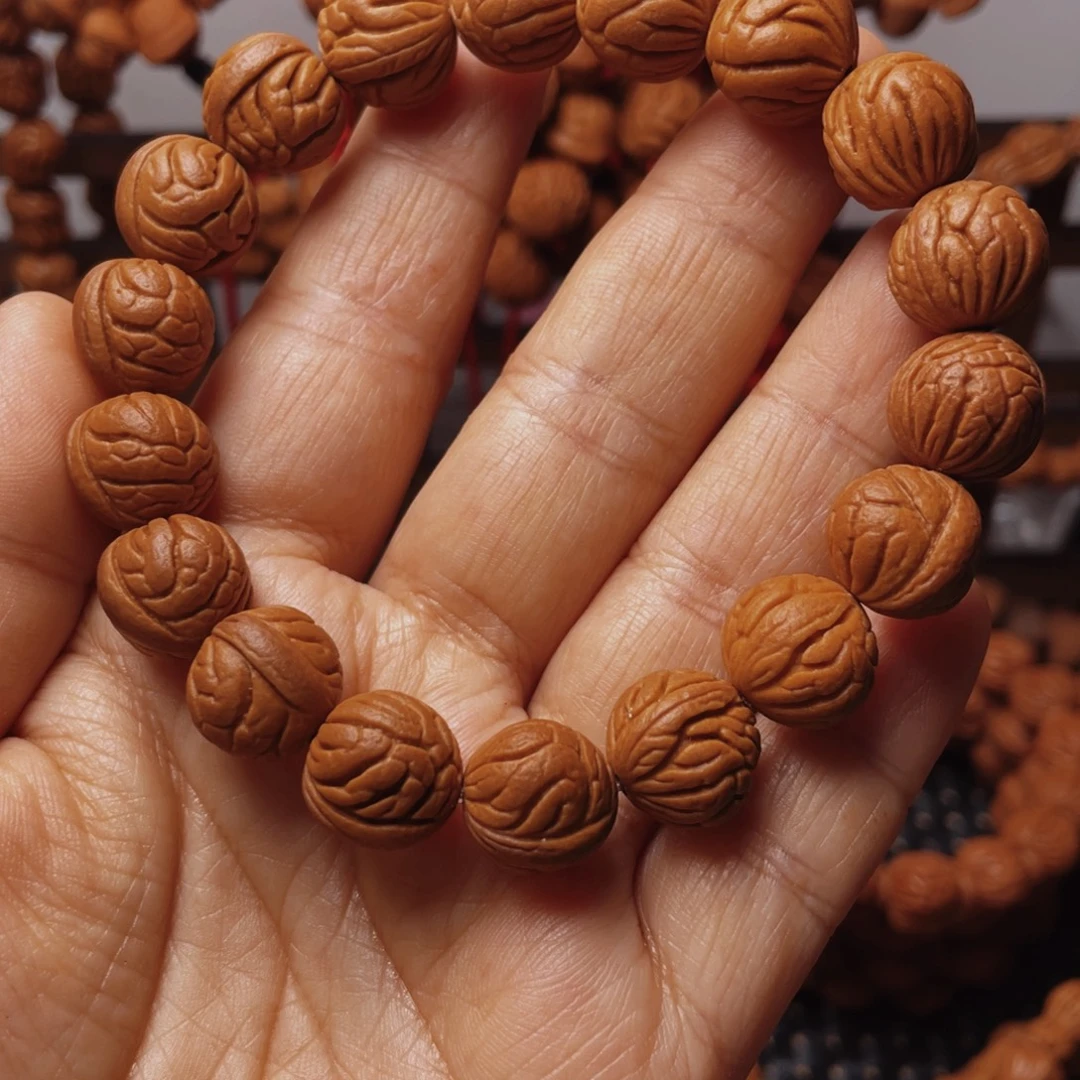 木质类龙纹桃枭手串