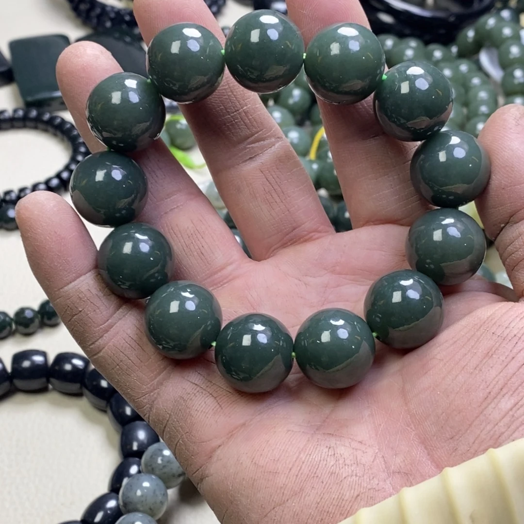 庄***三和田玉未镶嵌手链和田玉且末料卡18圆珠手串