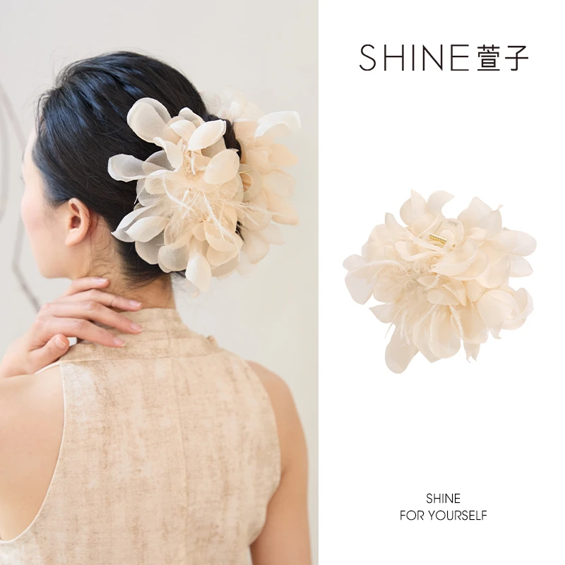 萱子SHINE甜美时尚抓夹超仙气质法式百搭简约优雅温柔时尚大抓夹