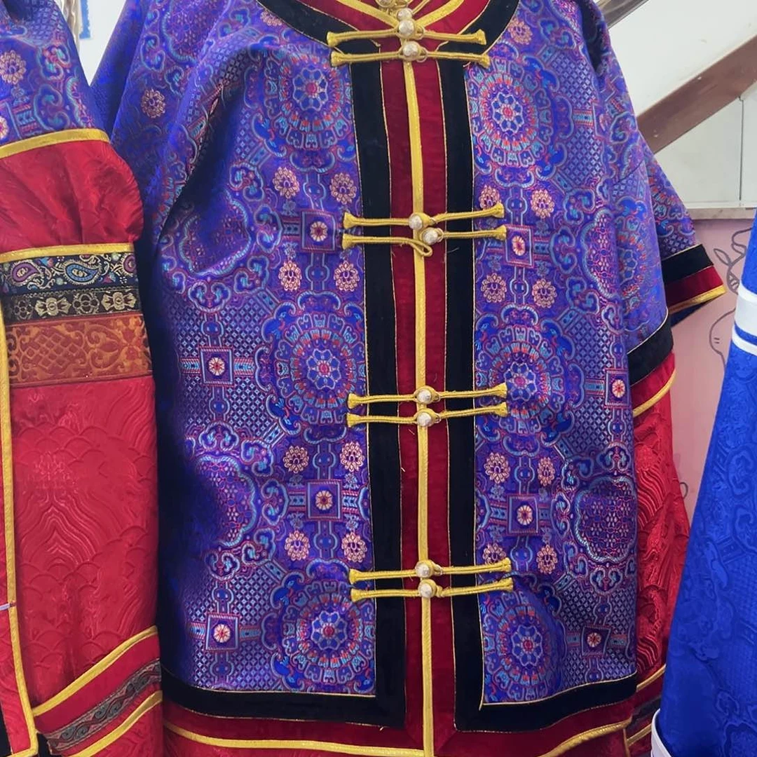 闪电购男士带马甲戴帽子