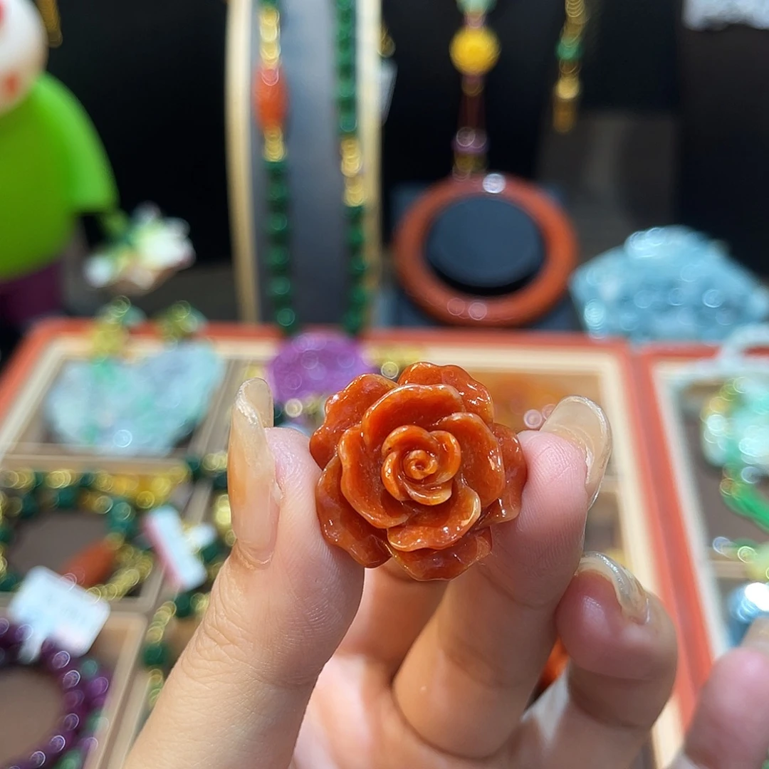壹***壹裸石翡翠富贵吉祥