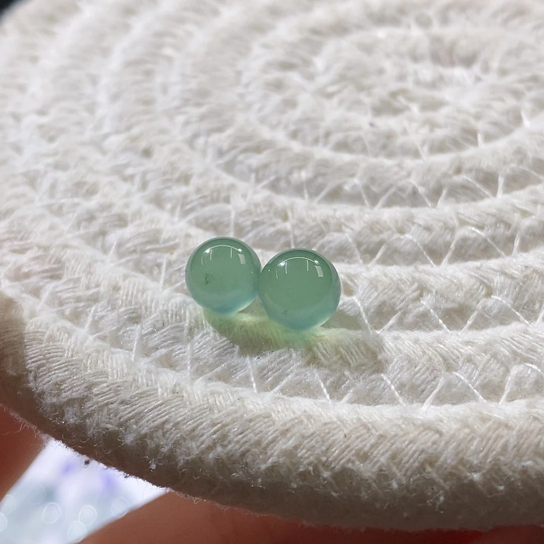 翡翠散珠胶润湖绿