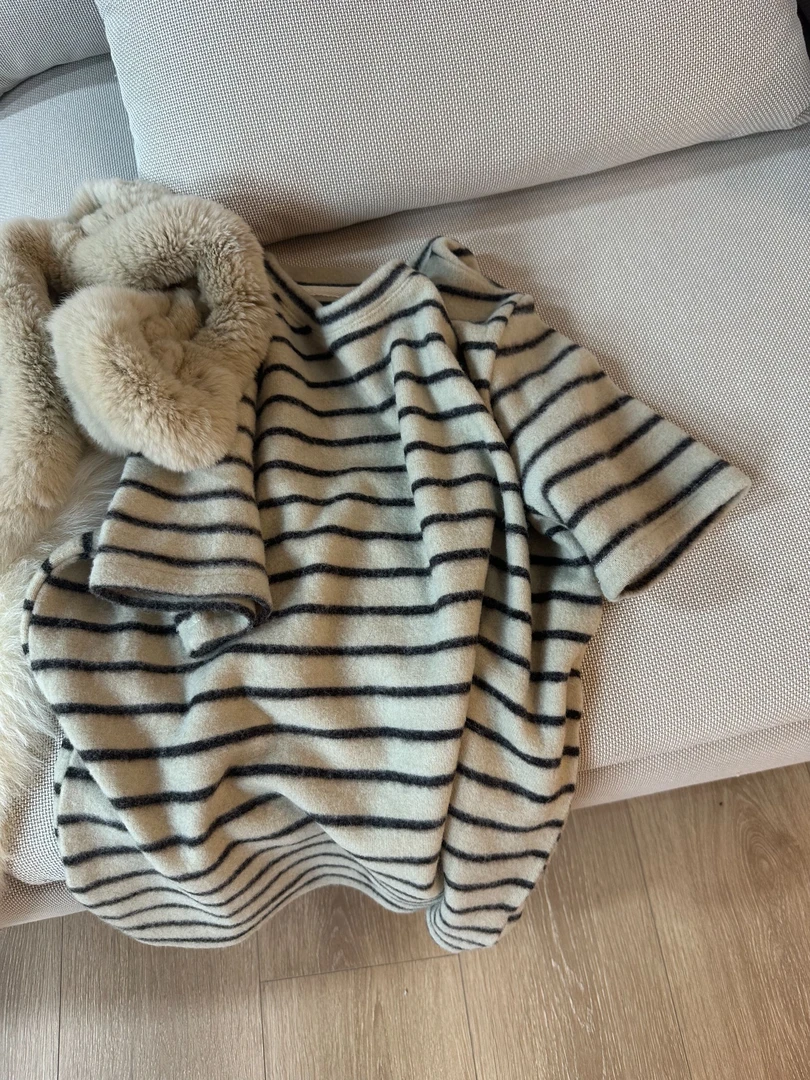 《潮人》T恤洋气休闲风磨毛圆领时尚短袖韩版条纹