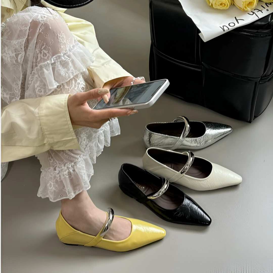 简约法式玛丽珍鞋女春季新款内一字扣浅口单鞋复古平底鞋G2786