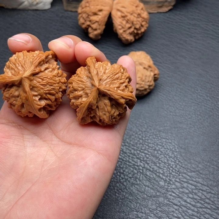 把件文玩核桃?****三棱40