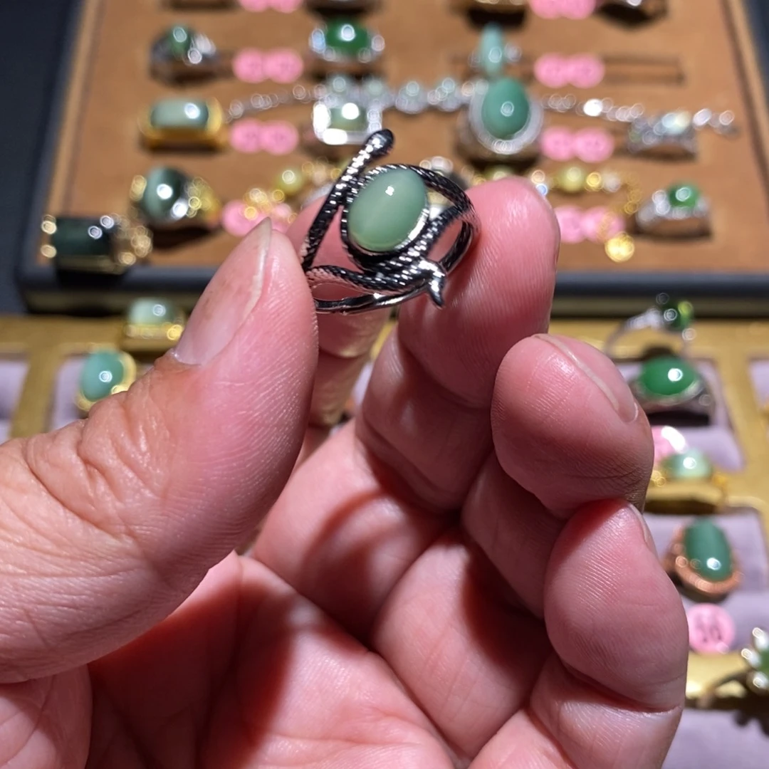 和田玉（碧玉）戒指未镶嵌