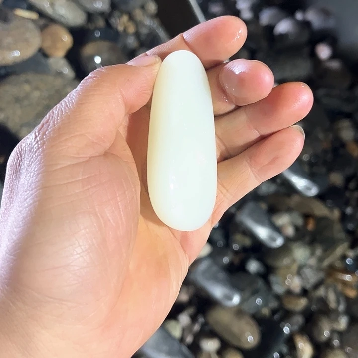未镶嵌和田玉（糖玉）挂件