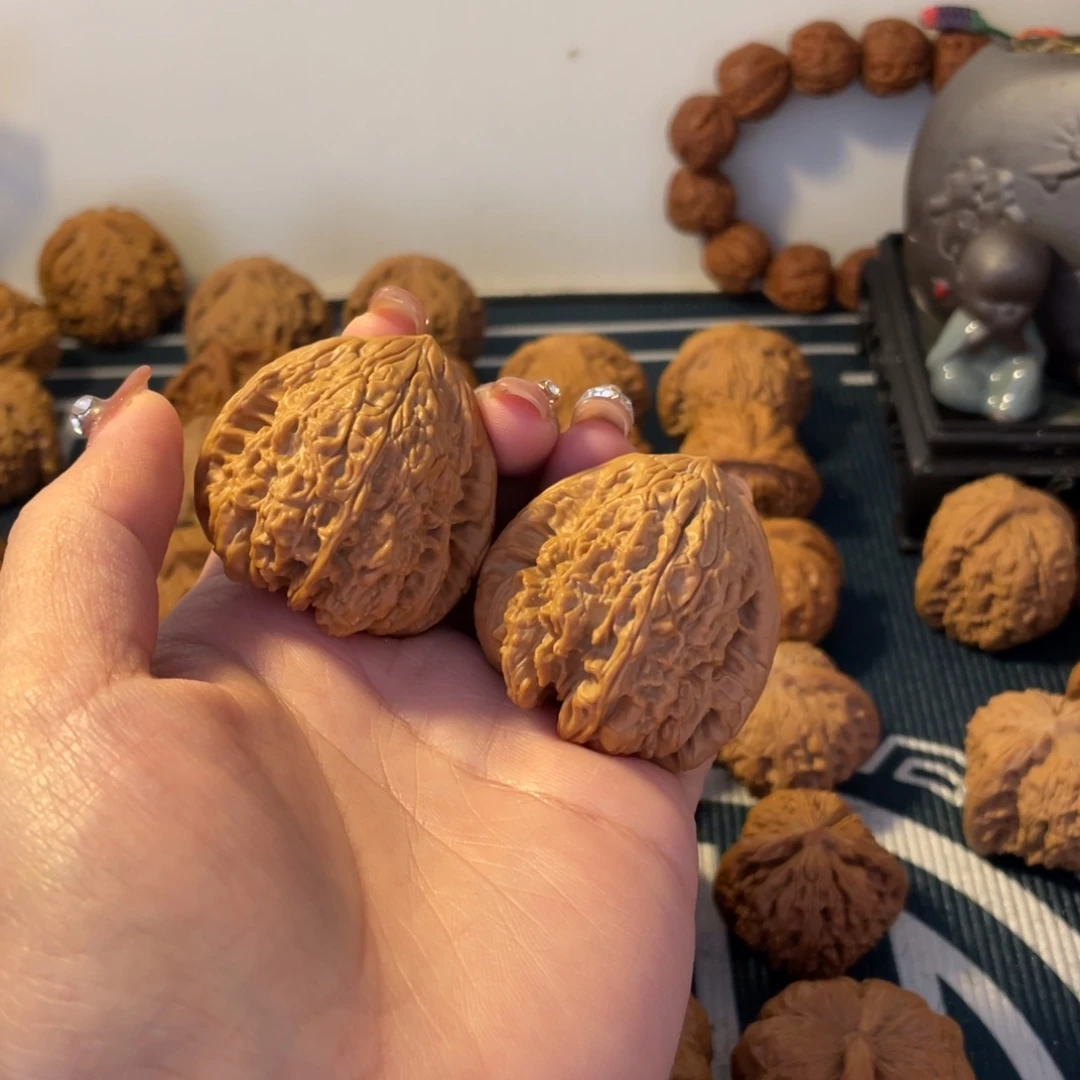 文玩核桃吊坠咕*暴雪42