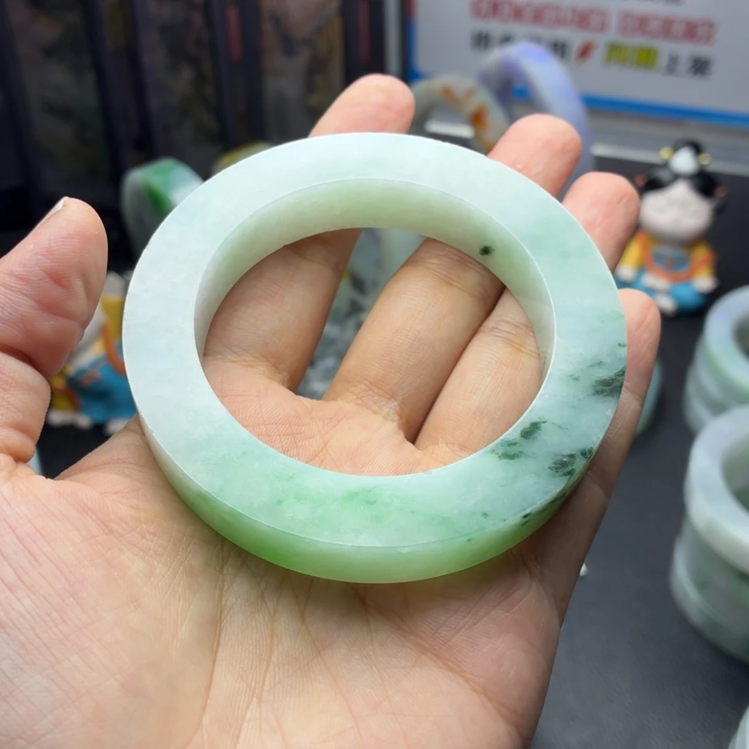 南***夏定制翡翠未镶嵌缅A翡翠多样性发一