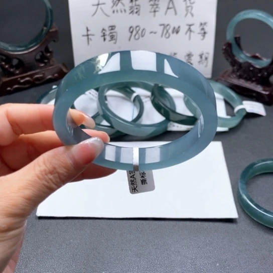 翡翠手镯未镶嵌V65尺寸