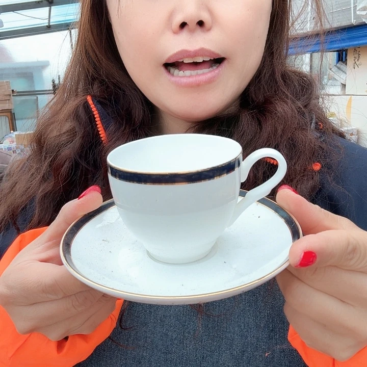 骨瓷蓝标字母款咖啡杯微瑕