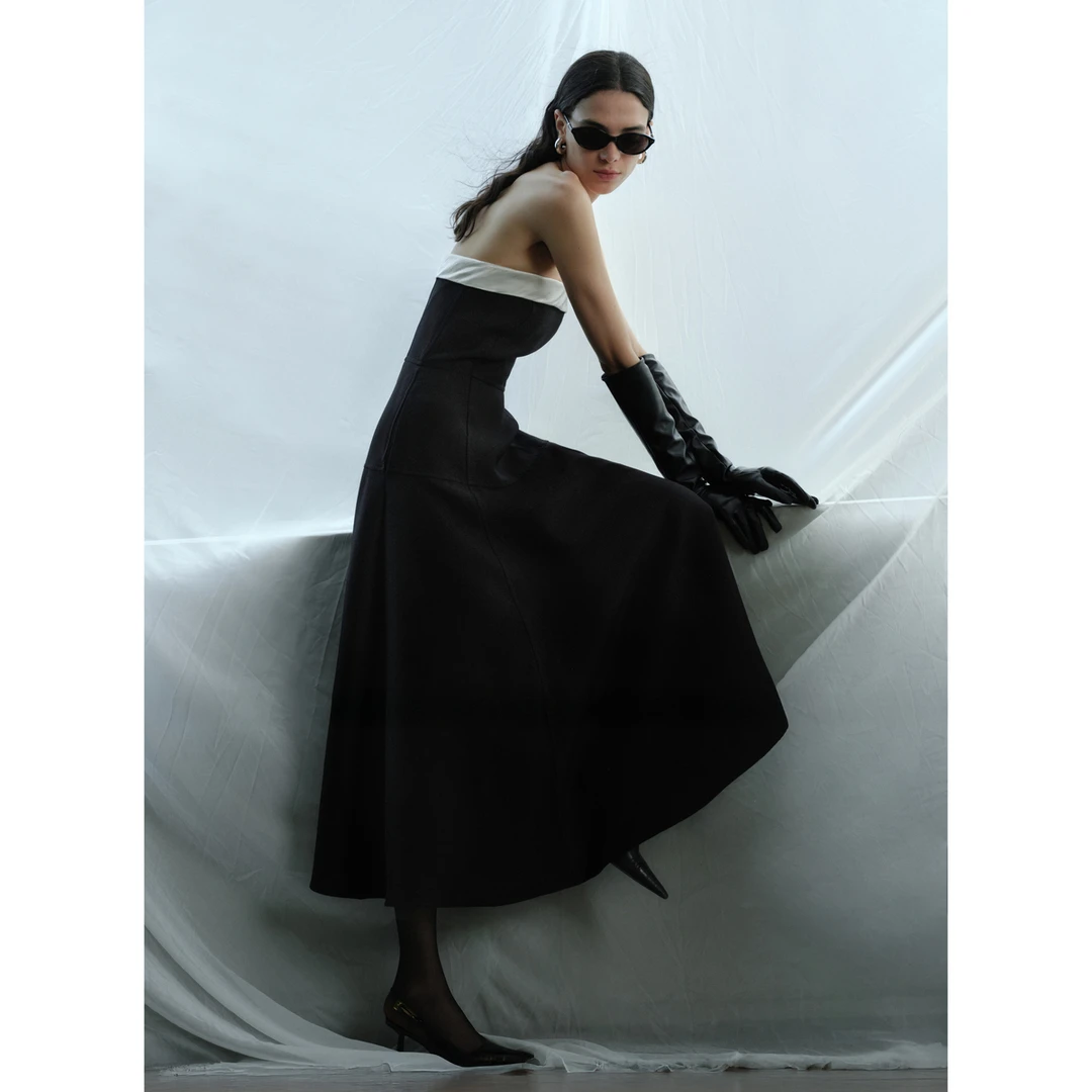 LYNEE【Tifany早餐】优雅抹胸收腰大摆 黑白拼接礼服裙LGD2FAW285