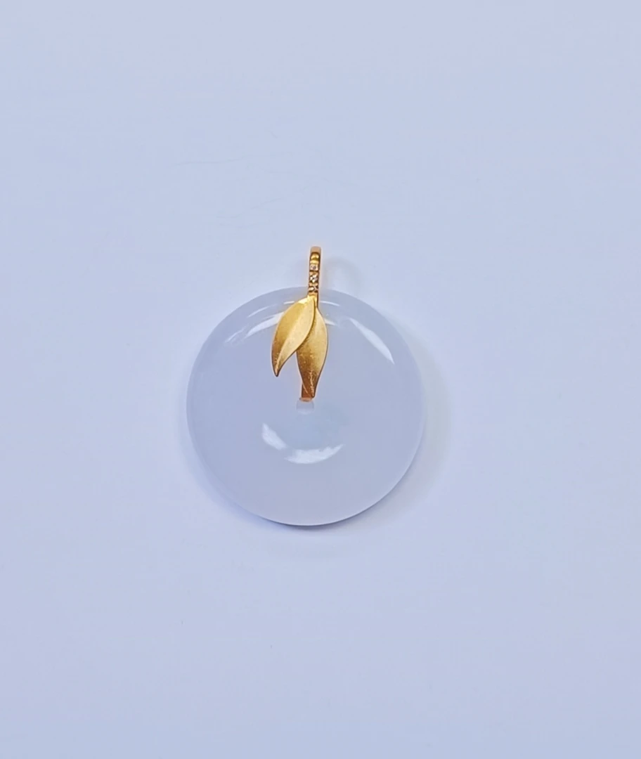 天然缅甸翡翠a货18k金镶嵌平安扣吊坠（裸石尺寸：22.5×5.0）