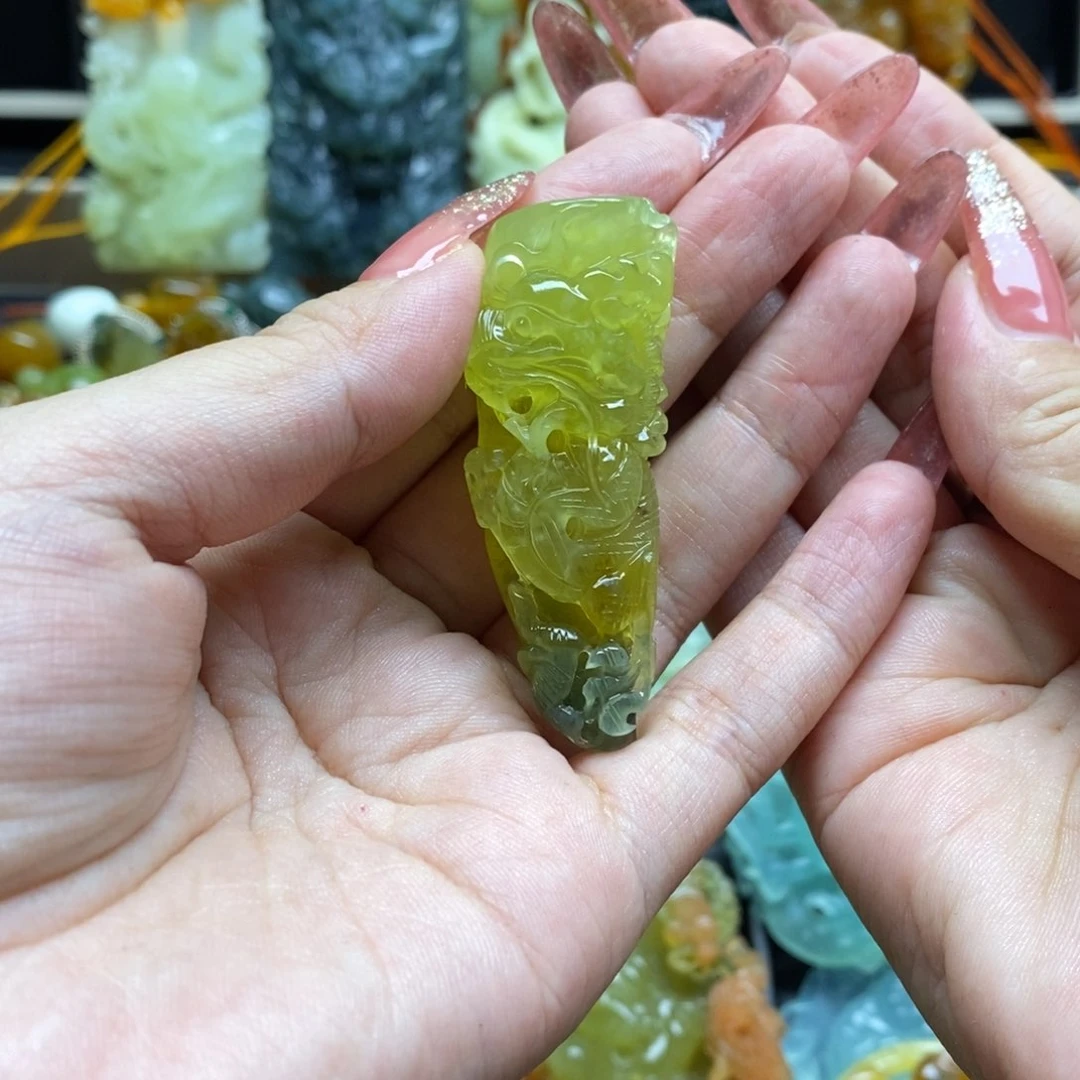 蛇纹石玉颈饰未镶嵌缘**落