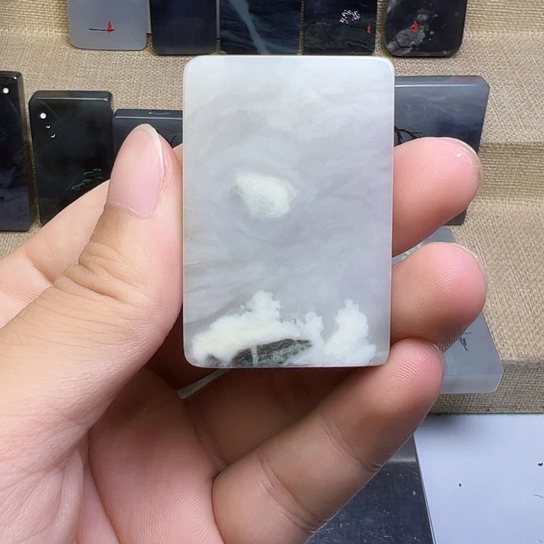和田玉未镶嵌珠宝半成品微瑕