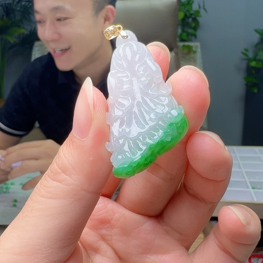 优***来吊坠(不含链)18K金镶嵌翡翠天然