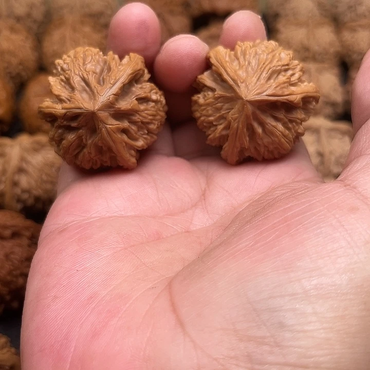 平***，文玩核桃吊坠你们都在