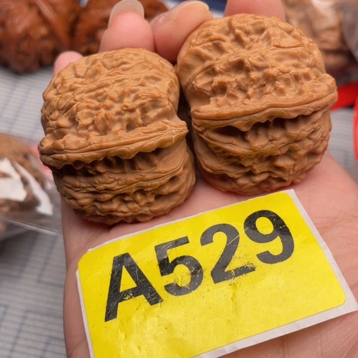 文玩核桃吊坠核桃