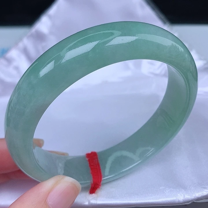 未镶嵌手镯翡翠天然