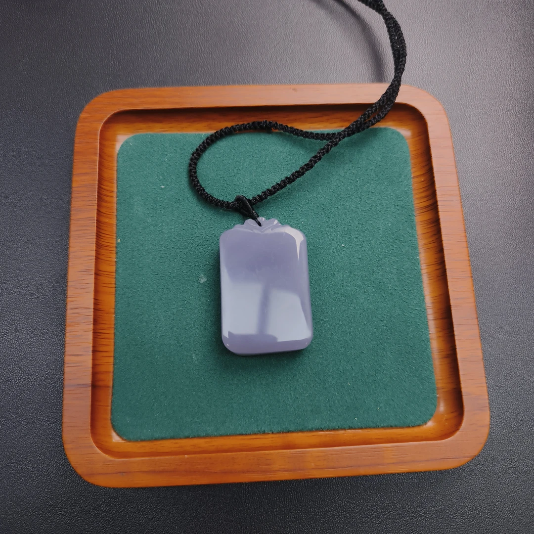 XJ杰哥甄选》老料透闪10A级烟紫吊坠DZ0023配绳子