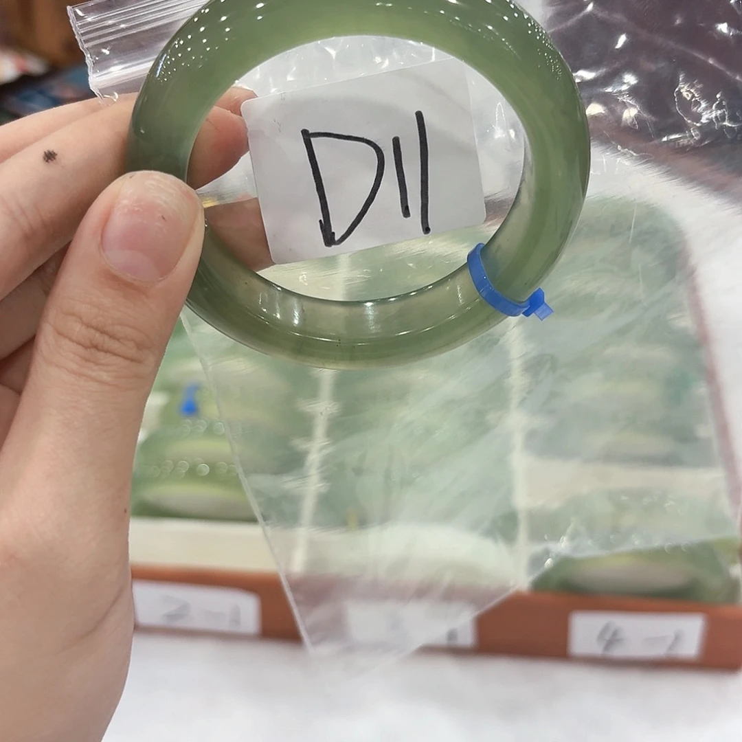 岫玉未镶嵌手镯111