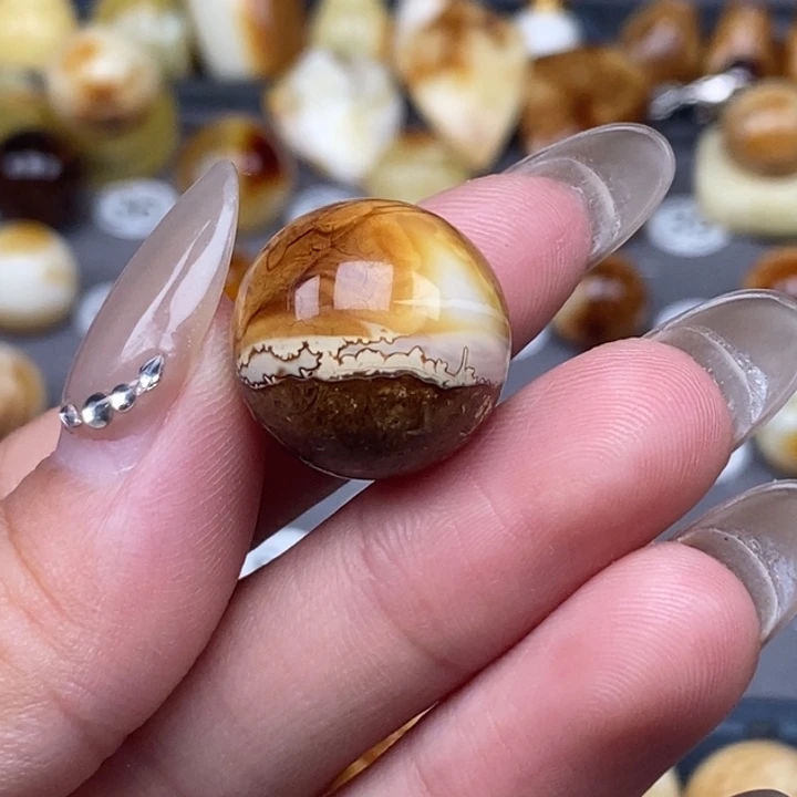 裸石琥珀未镶嵌16.6